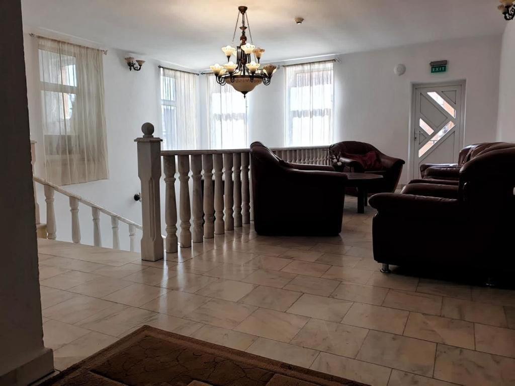 Hotel Marion Dumbraveni  Ngoại thất bức ảnh
