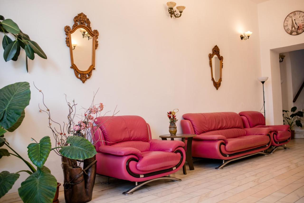 Hotel Marion Dumbraveni  Ngoại thất bức ảnh