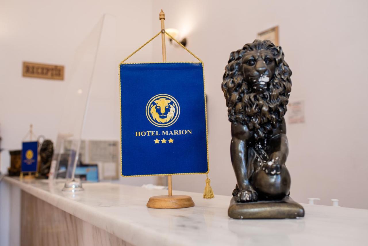 Hotel Marion Dumbraveni  Ngoại thất bức ảnh